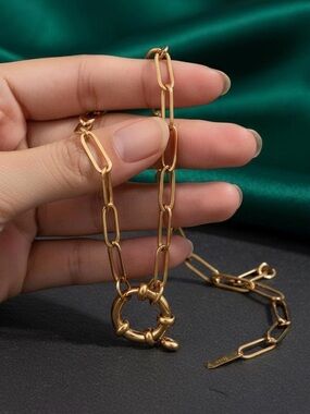 18K Gold Paperclip Chain Necklace with Toggle Clasp